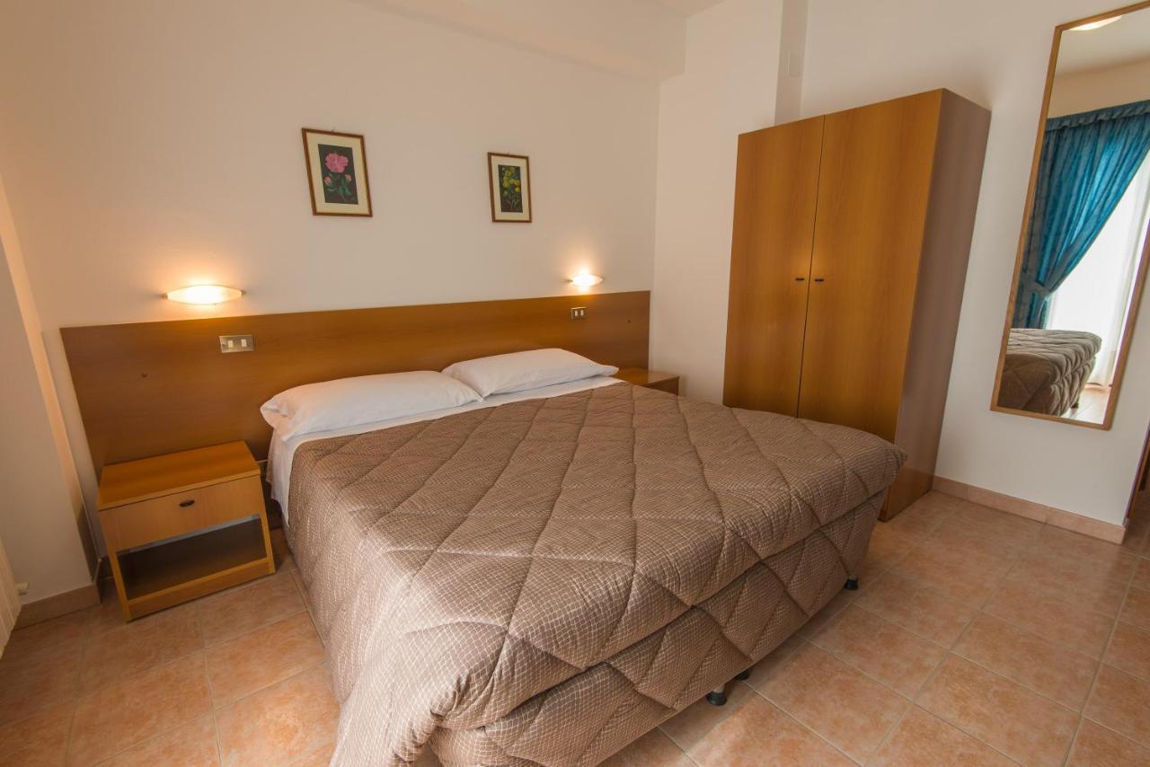 Albergo Della Corte Pescasseroli Exteriör bild