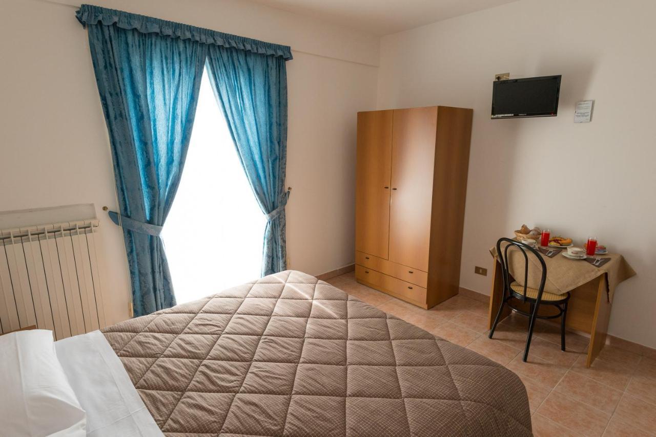 Albergo Della Corte Pescasseroli Exteriör bild