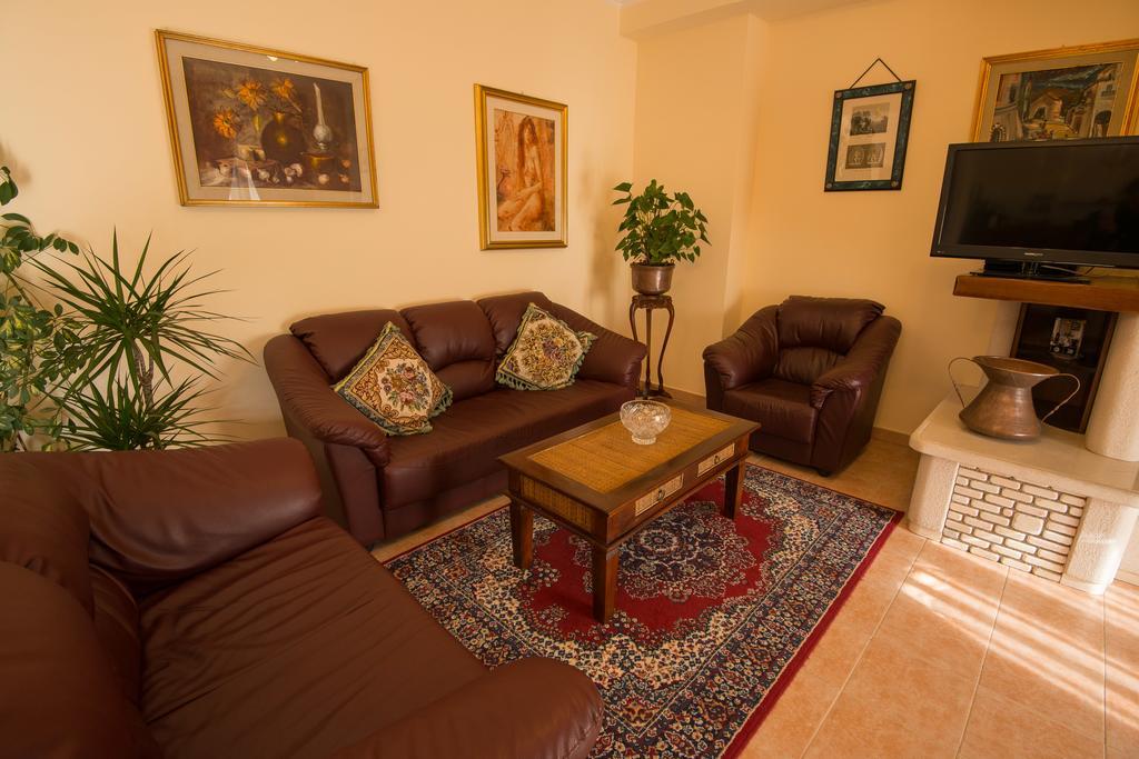 Albergo Della Corte Pescasseroli Exteriör bild
